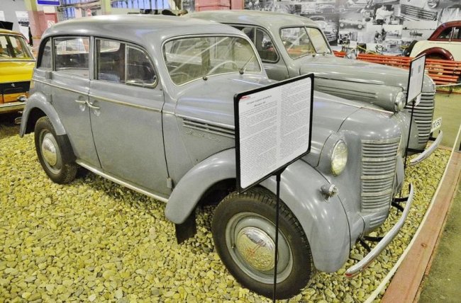 Экскурсия по самому крупному в мире музею советских автомобилей
