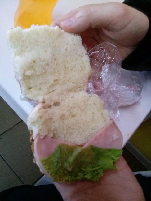 Бутерброд от богов маркетинга в кафе автовокзала