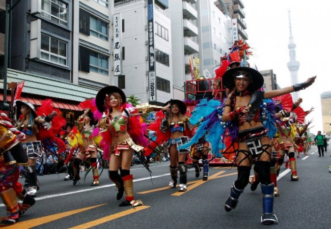 Асакуса Самба карнавал в Токио