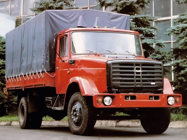 ЗИЛ-130: вспоминаем жизненный путь легендарного грузовика