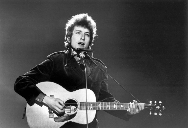Кто такой Боб Дилан и почему ему дали Нобелевскую премию