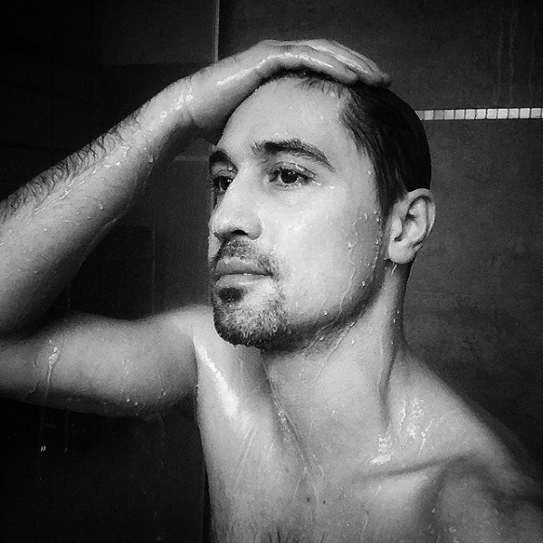 Дима Билан опубликовал провокационное фото из ванной