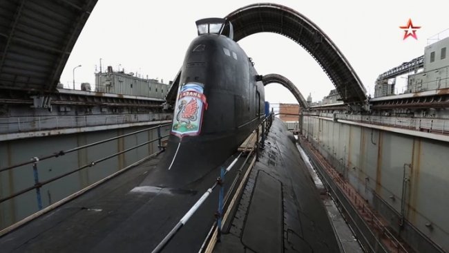 Изображения атомного подводного крейсера "Казань"