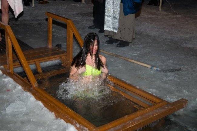 Крещение-2018 сексуальные фото из социальных сетей