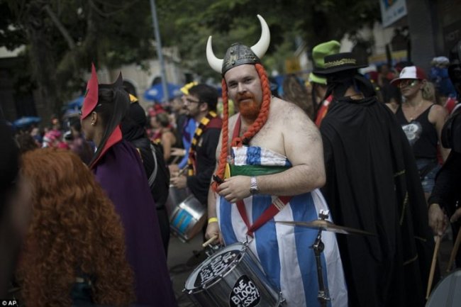 Веселое шествие в Рио-де-Жанейро