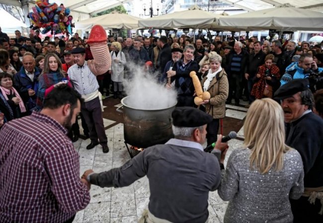 Дикий фестиваль пениса в Греции