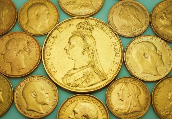 Золотые предметы и монеты с ПОЛЕЙ или из КОНТЕЙНЕРОВ на раскопках - можно ли разбогатеть или найти клад?