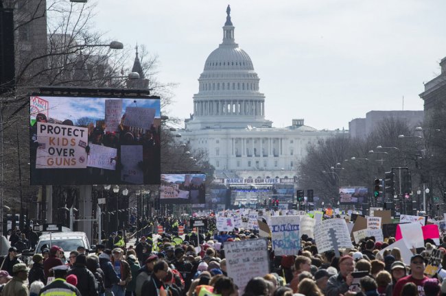 Марш против оружия в США