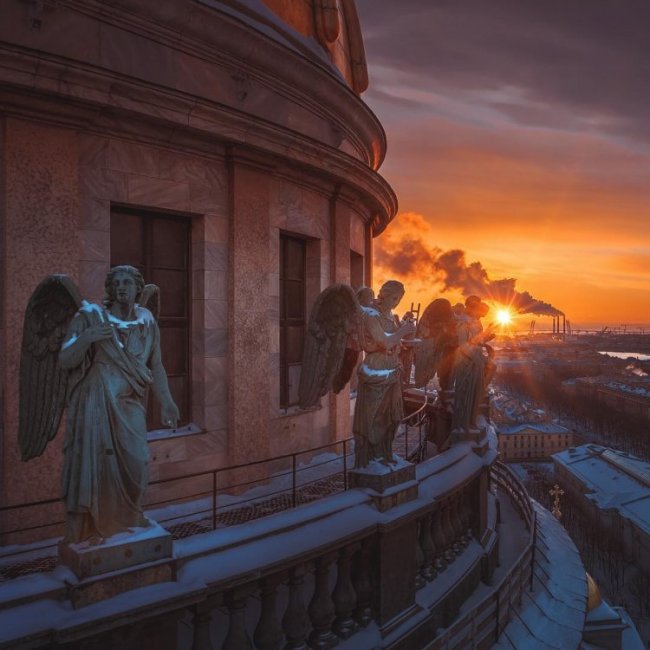 Санкт-Петербург на снимках Виталия Карповича