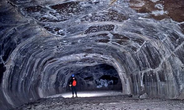 Невероятные подземные "трубопроводы". Лавовые трубки на земле