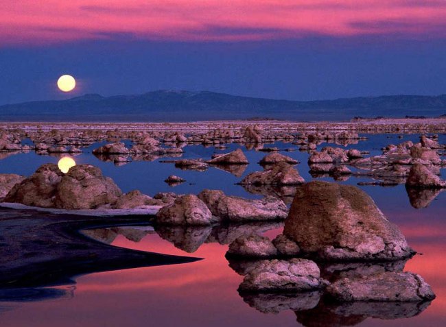 Сказочное озеро Моно в Калифорнии