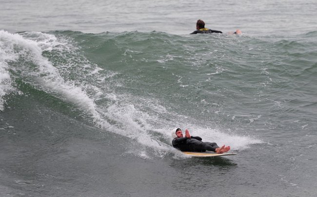 Серфинг: на гребне волны