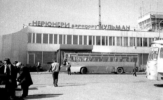 Как в СССР арестанты угнали самолет, на котором их этапировали