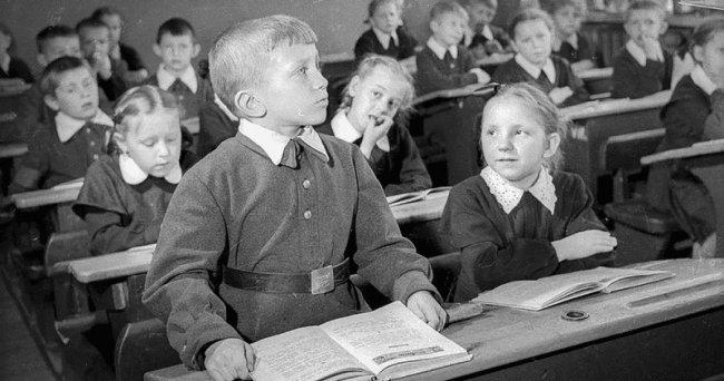 Почему в школах СССР массово изучали немецкий