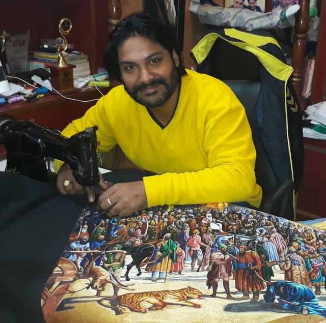 Индиец вышивает потрясающие картины на машинке