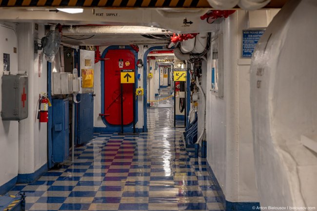 Авианосец-музей USS Midway
