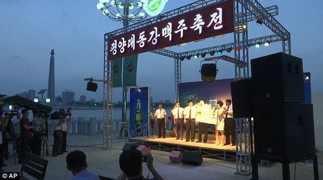 В Северной Корее прошел первый пивной фестиваль, и это было даже весело