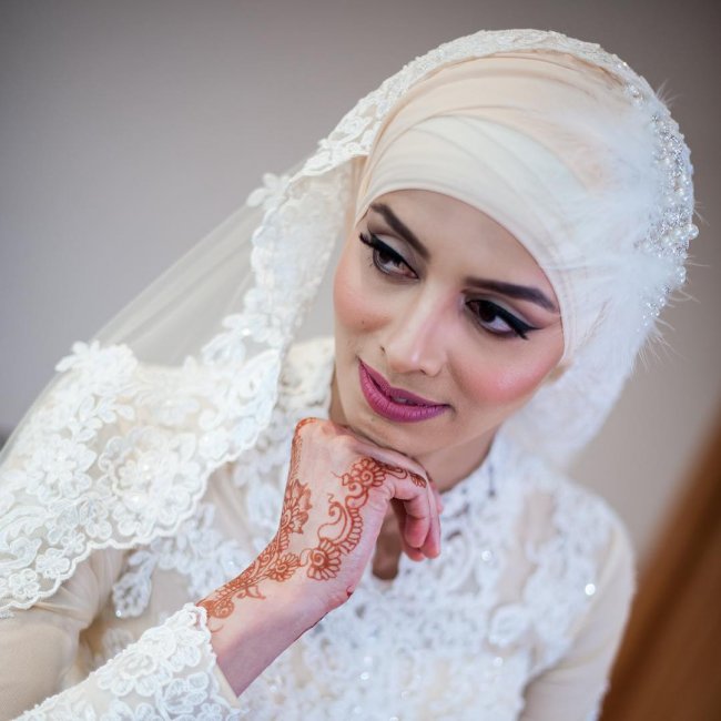 28 прекрасных невест, которые выходили замуж в хиджабе