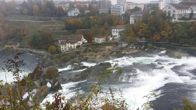Гордость Швейцарии - Рейнский водопад 