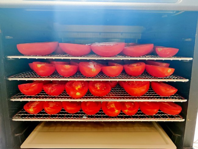 Вяленые томаты.